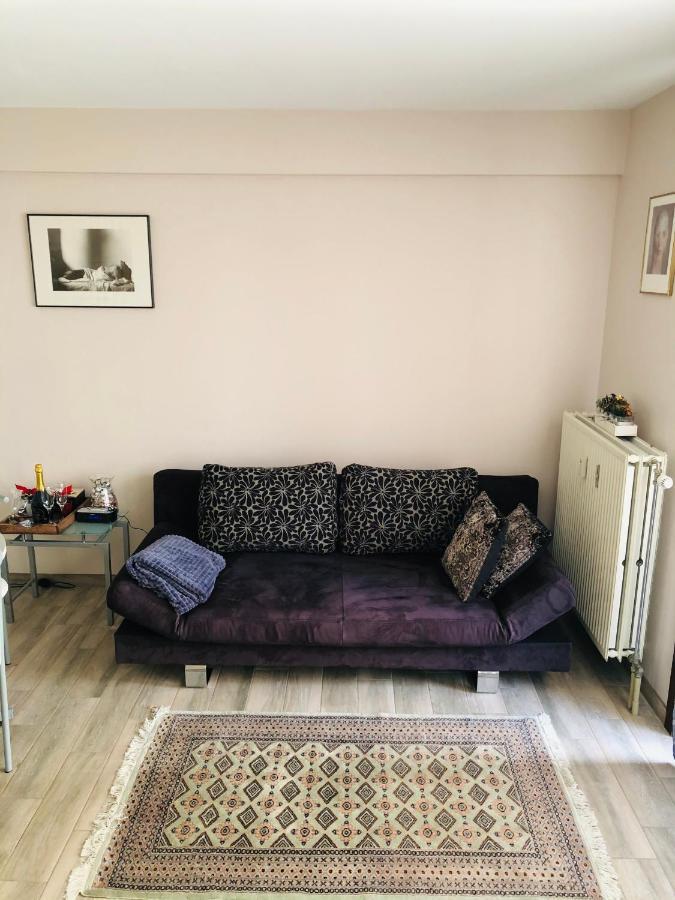 Shiny Nice Studio At Ostend Apartment Luaran gambar