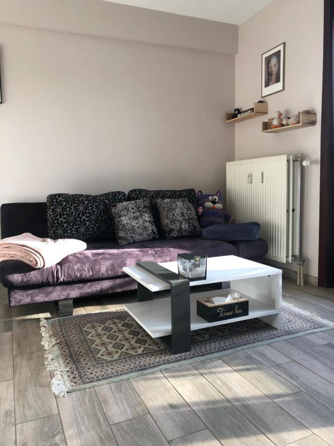 Shiny Nice Studio At Ostend Apartment Luaran gambar
