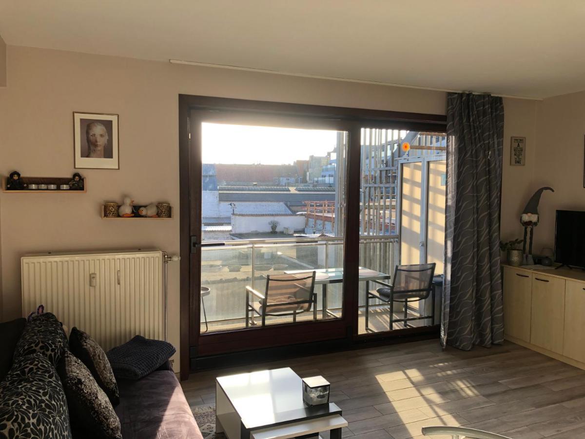 Shiny Nice Studio At Ostend Apartment Luaran gambar